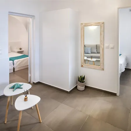 Lava Stone Bed & Breakfast Oia (Santorini)