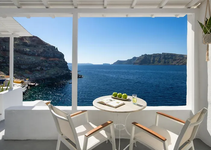 Bed & Breakfast Lava Stone Oia