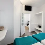 Bed & Breakfast Lava Stone Oia